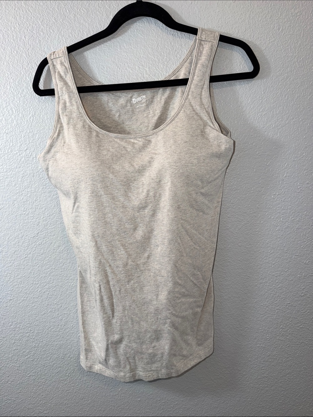 Duluth Trading Co Women’s Light Heather Gray Scoop Tank w/Built in Bra
